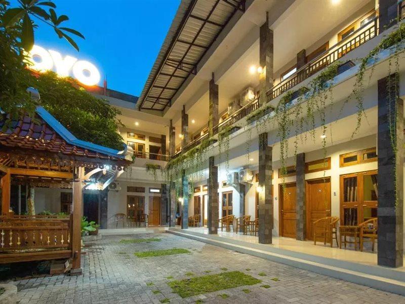 Joglo Manggisan Syariah 2* Yogyakarta