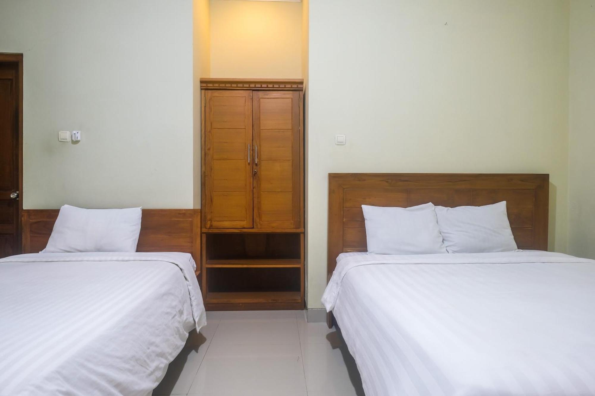 Joglo Manggisan Syariah Hotel