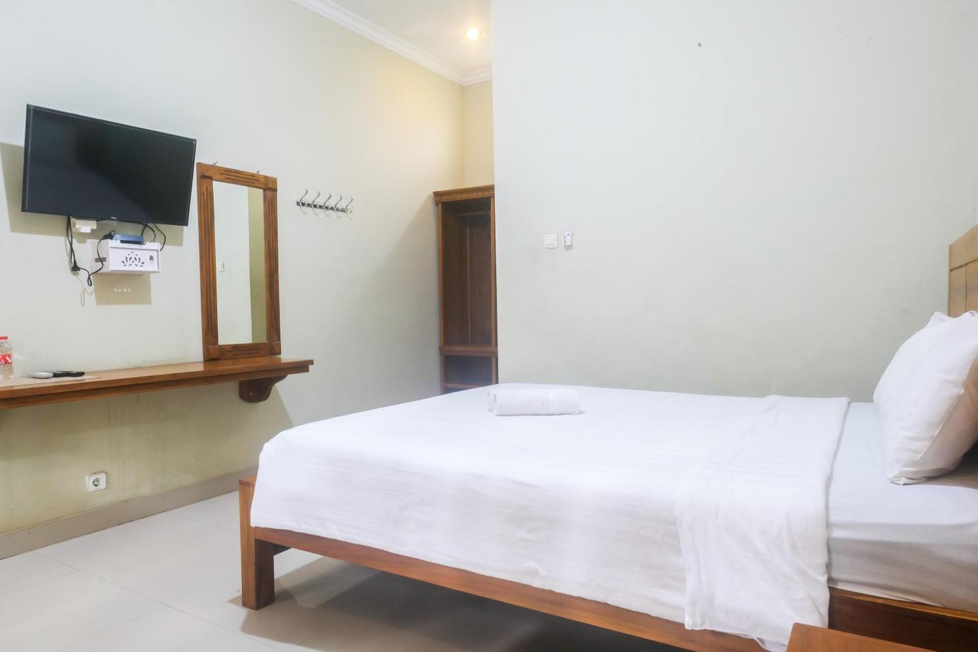 Joglo Manggisan Syariah Hotel