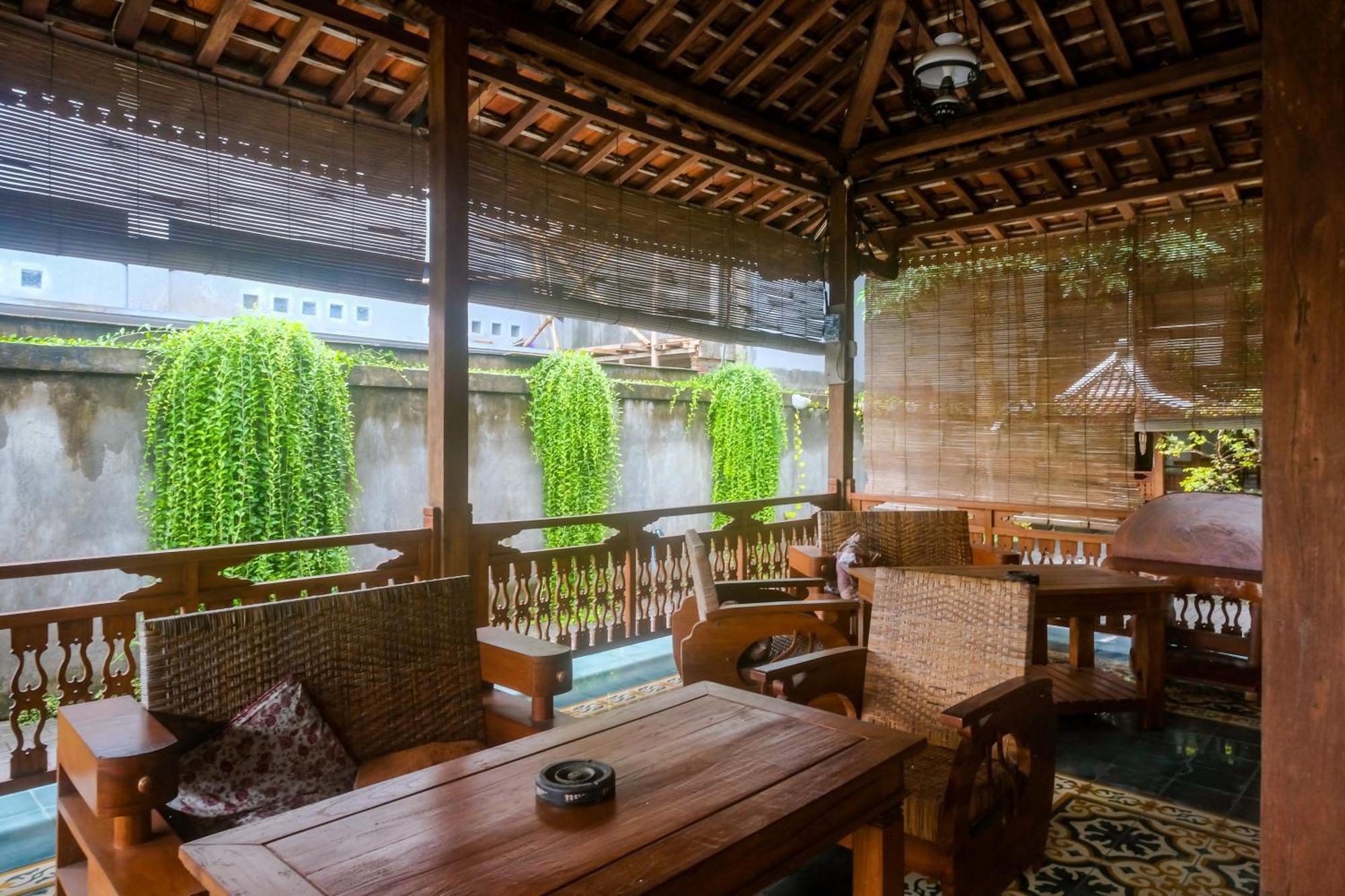 Hotel Joglo Manggisan Syariah Yogyakarta